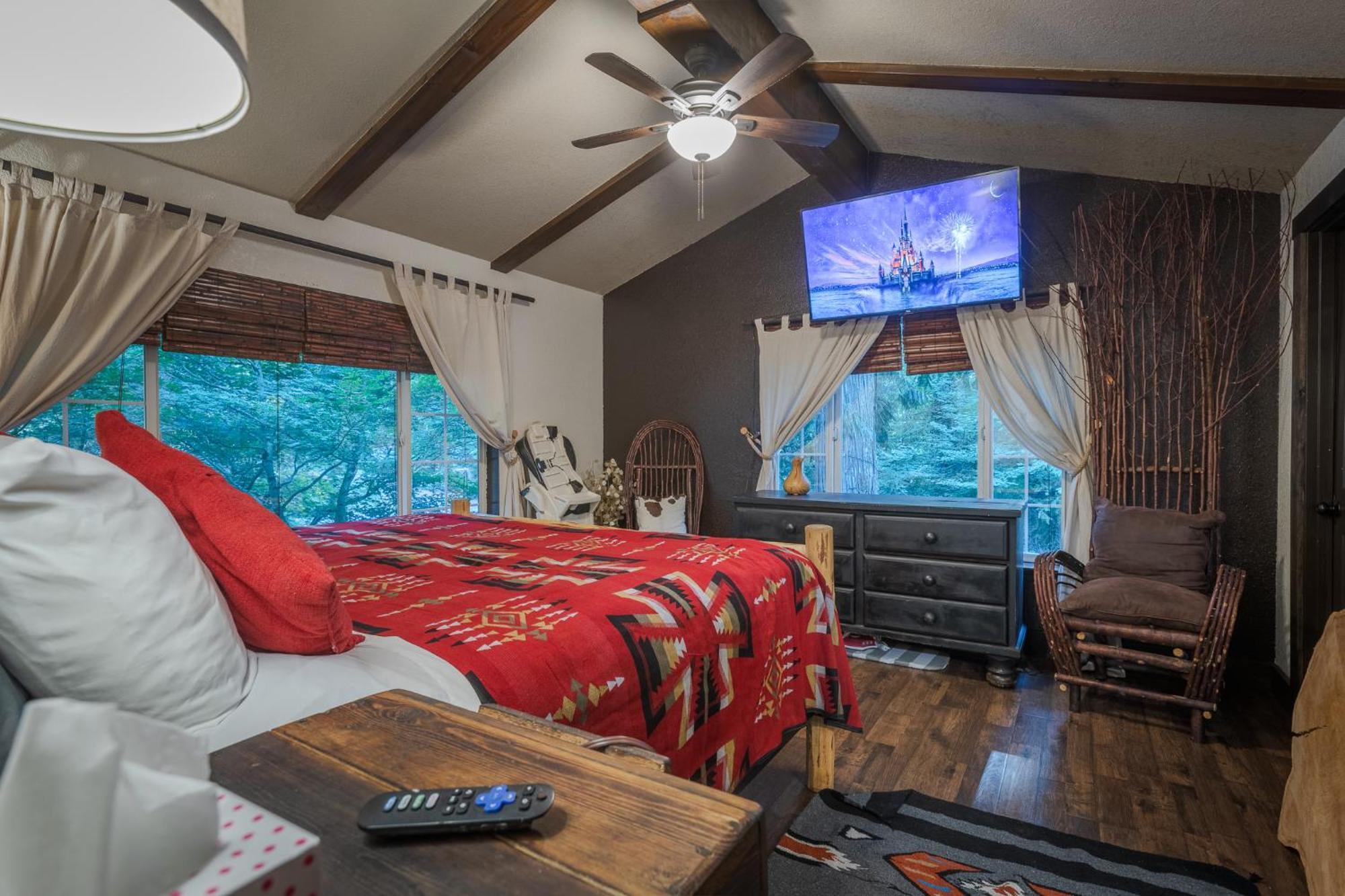 Cozy Bird House W Big Screen! Mount Hood Village Esterno foto